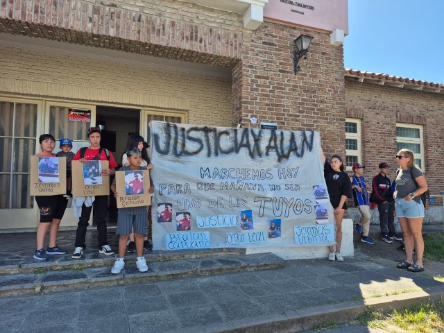 Familiares del joven atacado en el centro pidieron justicia